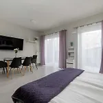 Apartamento Charming With Balcony In Wroclaw's Nadodrze By Renters *